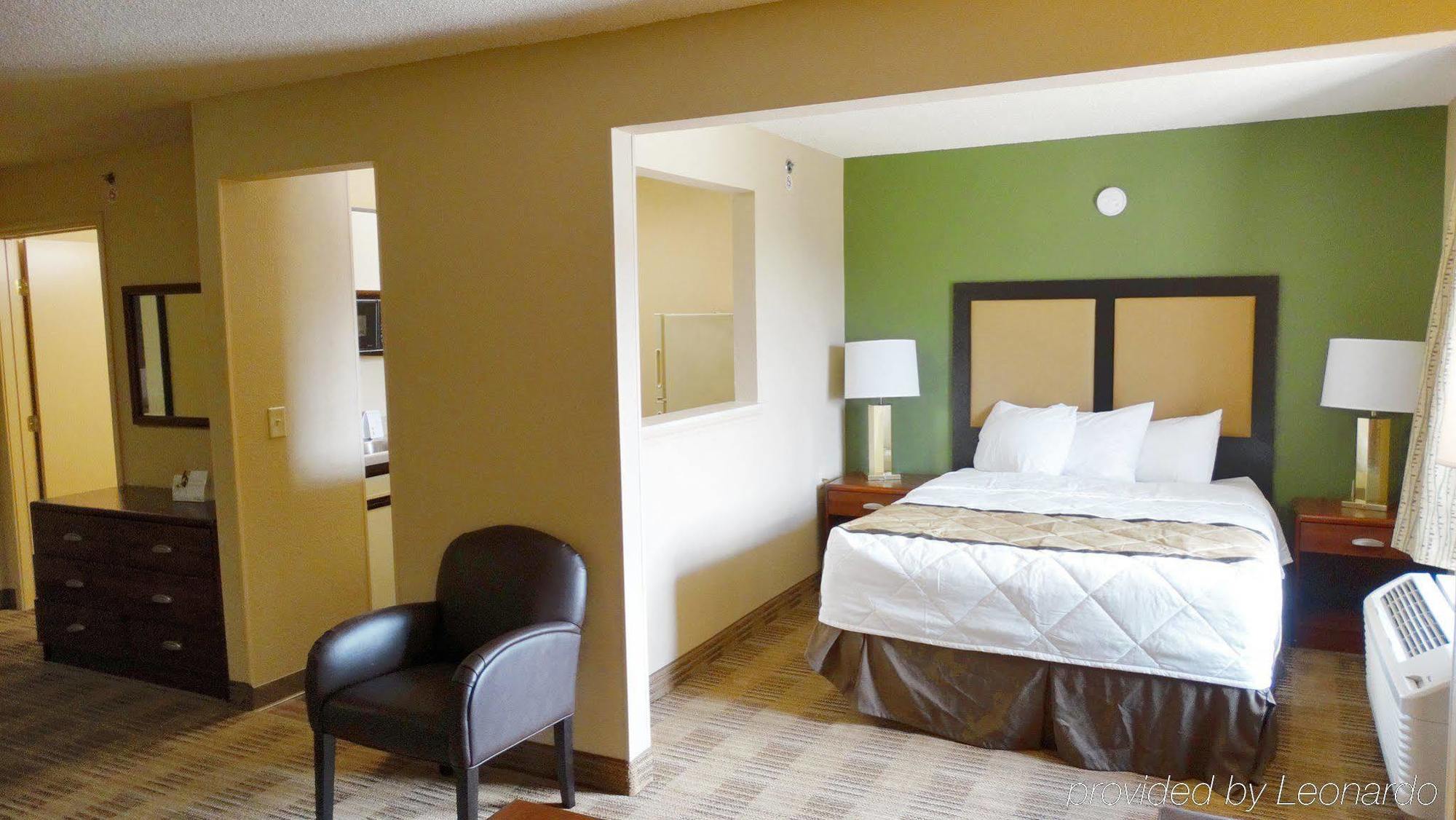 Extended Stay America Select Suites - Madison - Old Sauk Rd Exterior foto